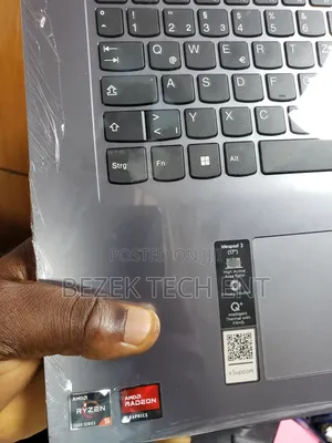 New Laptop Lenovo Ideapad 3 8GB AMD Ryzen 5 SSD 512GB