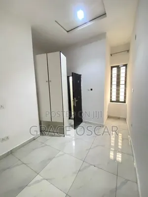 3bdrm Duplex in Abraham Adesanya Estate for rent