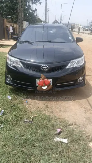 Toyota Camry SE 4dr Sedan (2.5L 4cyl 6A) 2013 Black