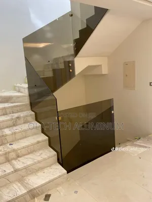 Frameless Windows and Glass Doors