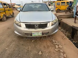 Honda Accord 2011 Silver