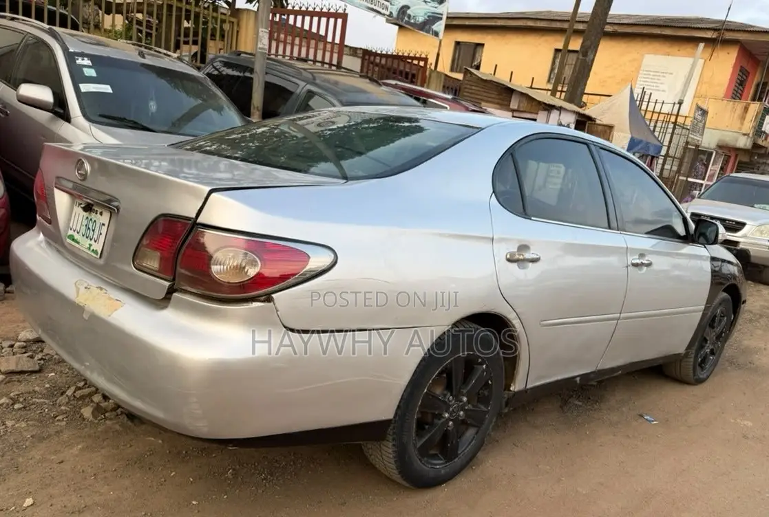 Lexus ES 300 2004 Silver