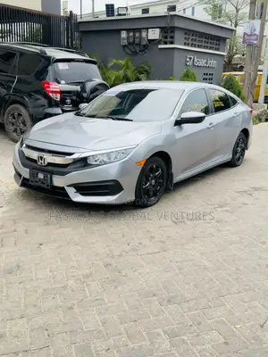 Honda Civic EX 4dr Hatchback (1.5L 4cyl) 2017 Silver