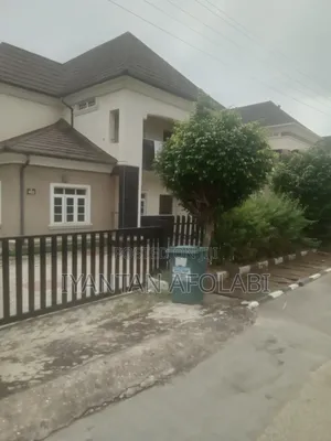 5bdrm Duplex in River Park, FHA for sale