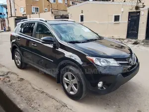 Toyota RAV4 XLE 4dr SUV AWD (2.5L 4cyl 6A) 2015 Black