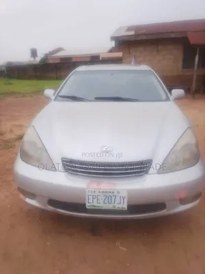 Lexus ES 2024 Silver