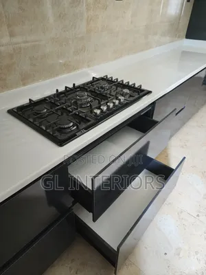 Premium Finish Modern Kitchen Cabinet