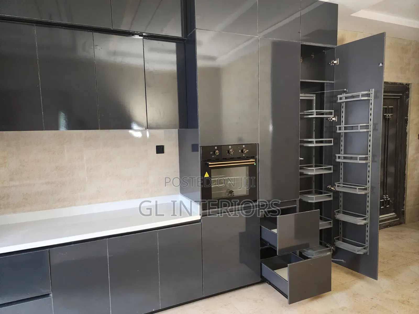 Premium Finish Modern Kitchen Cabinet
