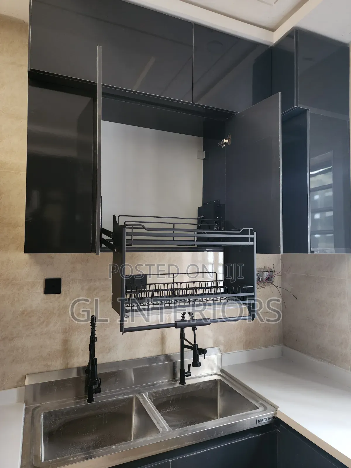 Premium Finish Modern Kitchen Cabinet