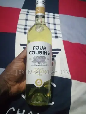 Four Cousins Natural Sweet White Wine