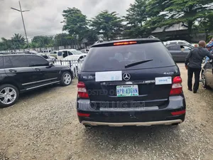 Mercedes-Benz M Class 2011 Black