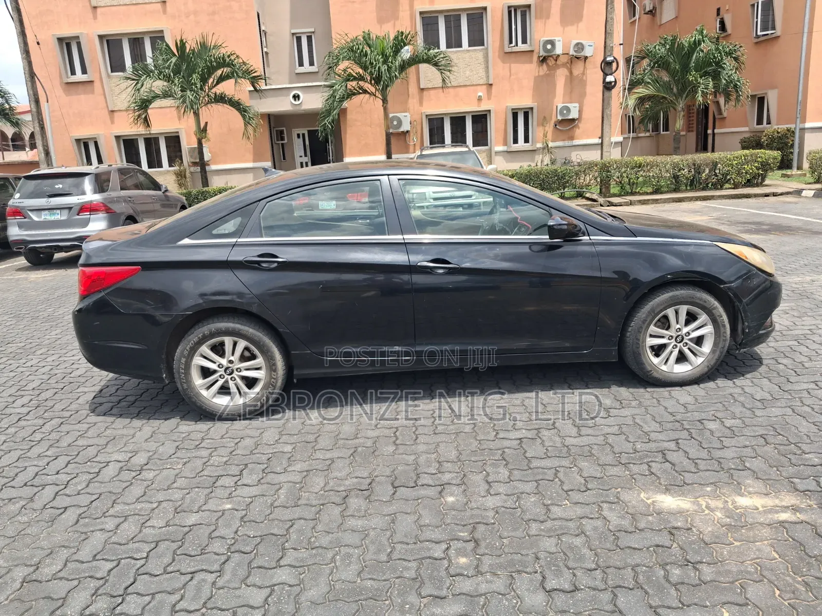 Hyundai Sonata 2012 Black