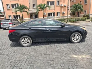 Hyundai Sonata 2012 Black