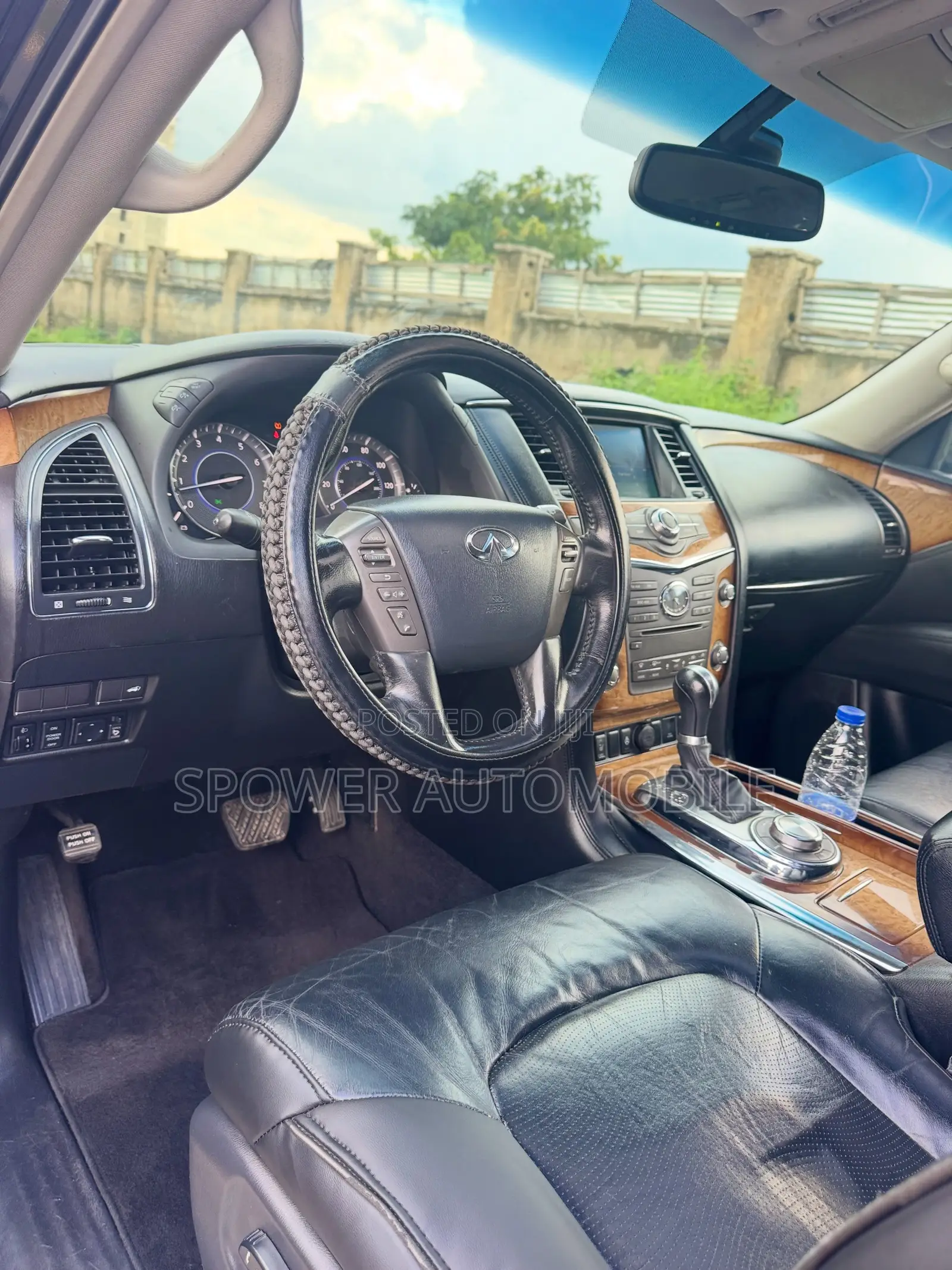 Infiniti QX56 2011 Black