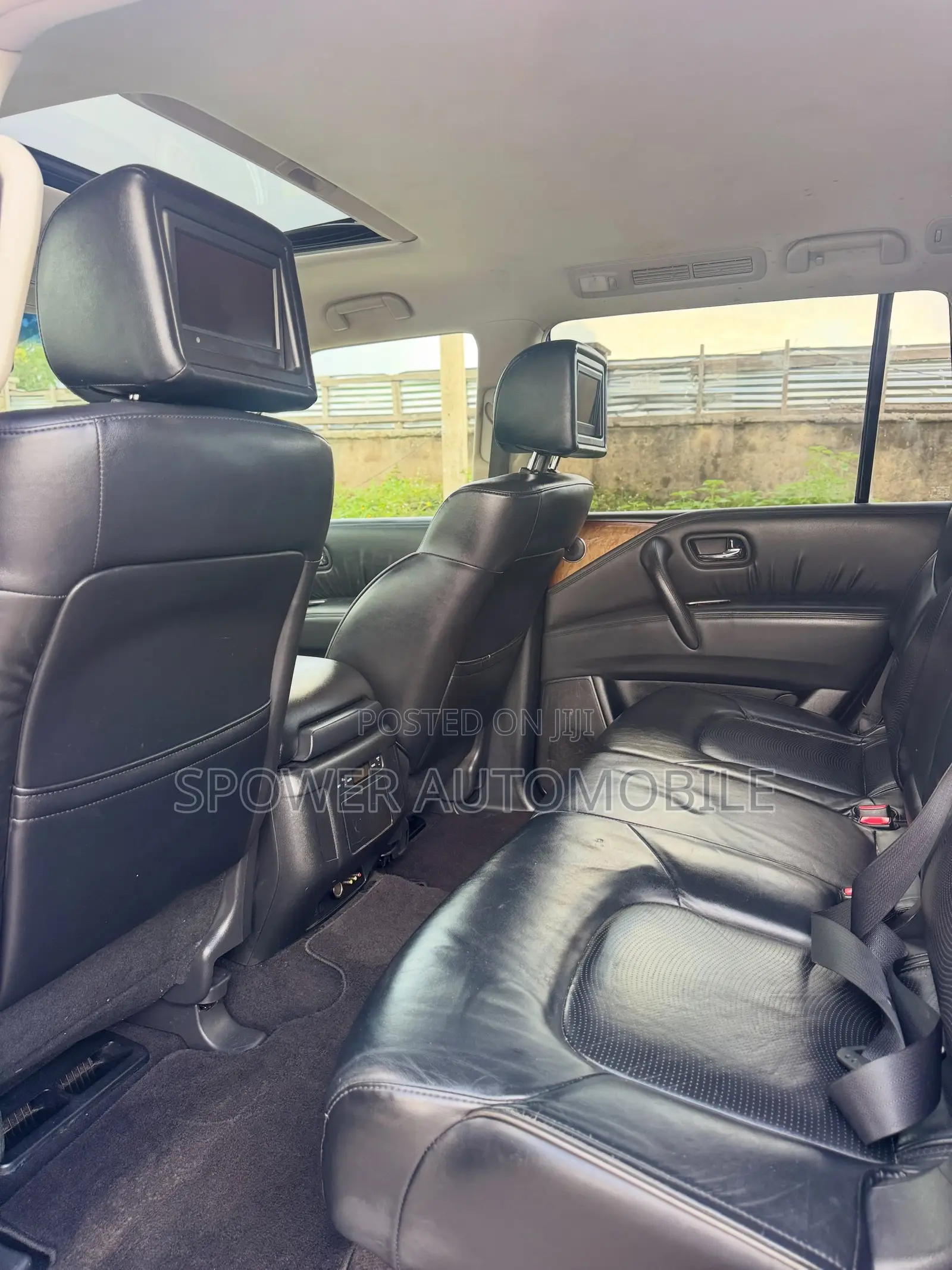Infiniti QX56 2011 Black