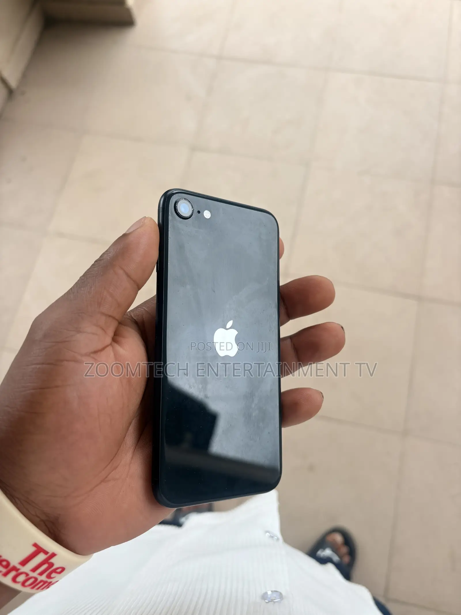 Apple iPhone SE 64 GB Black