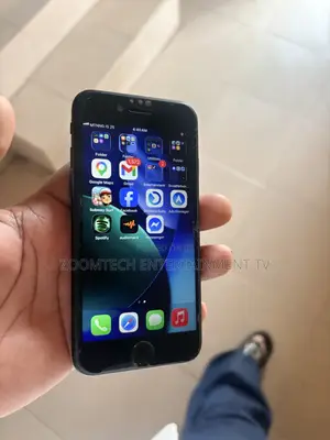 Apple iPhone SE 64 GB Black