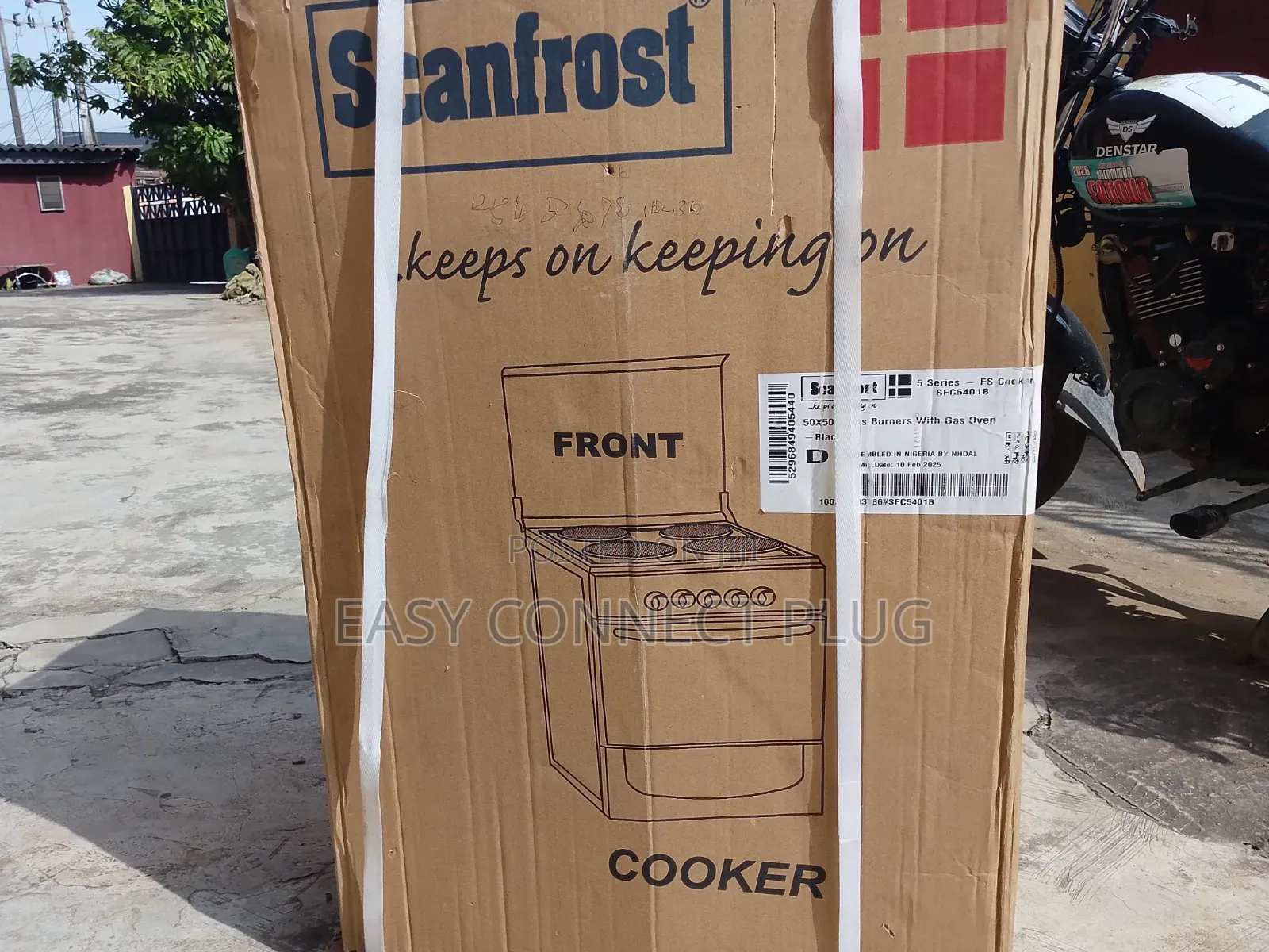 Scanfrost Black 4 Burner Gas Cooker.