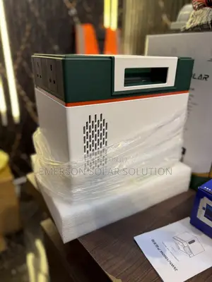 2kWh 1000W Cola Portable Solar Generator