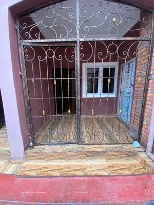 Ensuite Pop Two Bedroom Flat for Rent