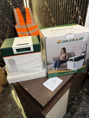 Cola 2kWh 1000W Portable Solar Generator