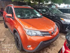 Toyota RAV4 Limited 4dr SUV AWD (2.5L 4cyl 6A) 2015 Orange
