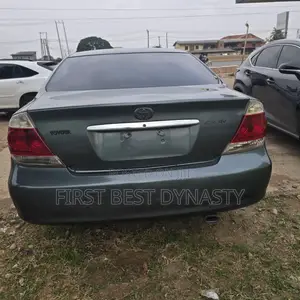 Toyota Camry 2005 Green