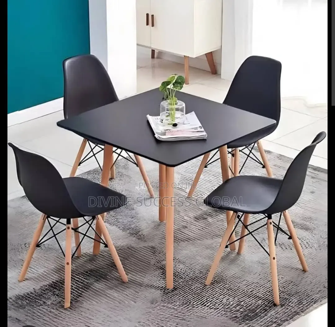 Quality Restaurants and Bar Table Set