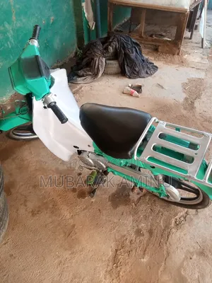 Yamaha 1984 Green