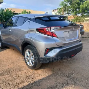 Toyota C-HR 2023 Silver