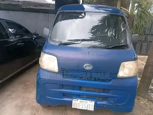 Daihatsu Hijet 2022 Blue
