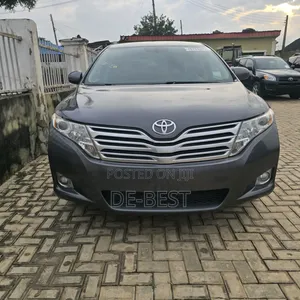 Toyota Avanza 2012 Gray