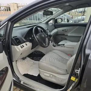 Toyota Avanza 2012 Gray