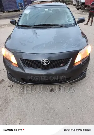Toyota Corolla 2009 Black