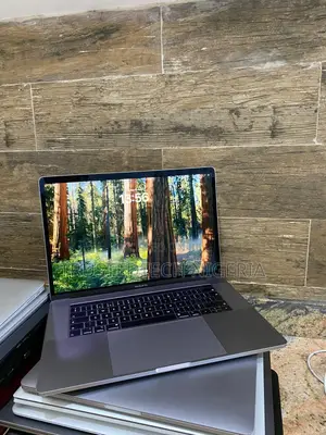 Laptop Apple MacBook Pro 2019 8GB Intel Core i5 SSD 256GB
