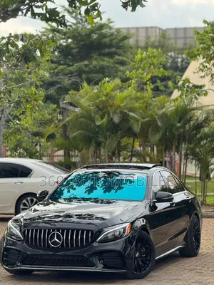 Mercedes-Benz C300 2016 Black