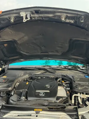 Mercedes-Benz C300 2016 Black