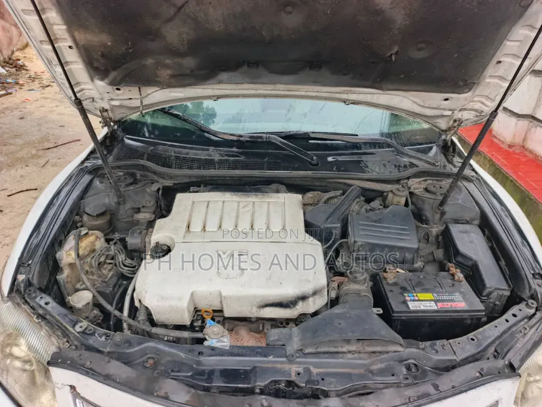 Toyota Camry 2010 White