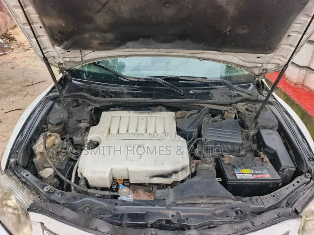 Toyota Camry 2010 White