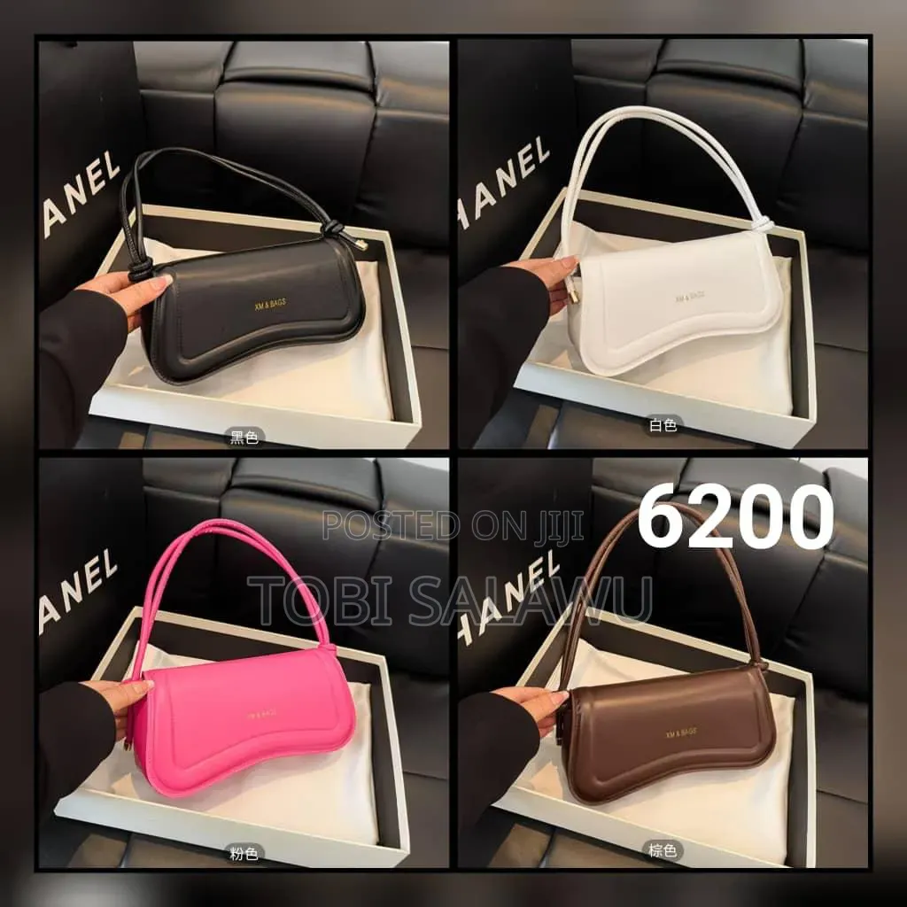 I Sell Well and Costumized Bags