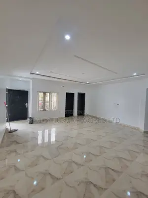 3bdrm Block of Flats in Kiami for rent