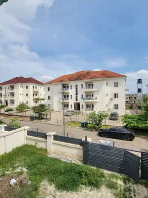3bdrm Block of Flats in Kiami for rent