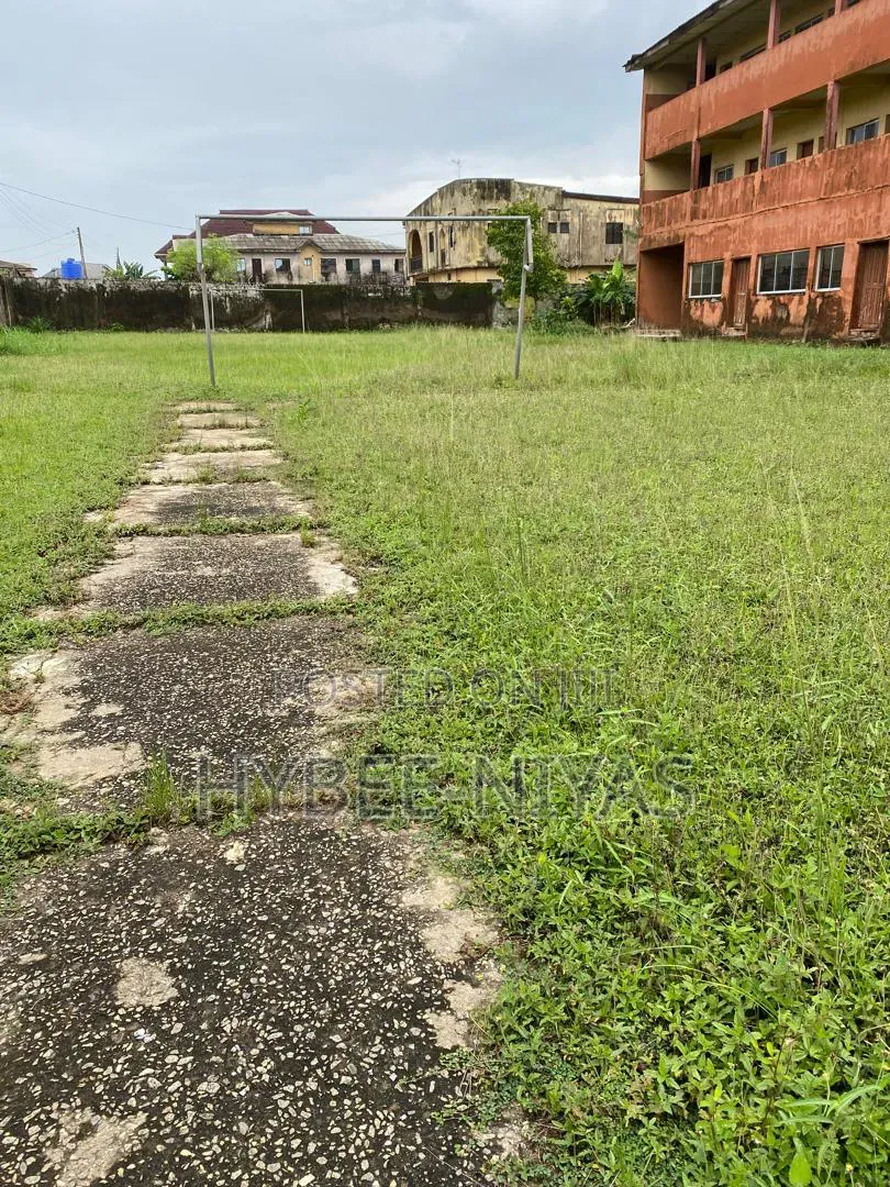 School for Sell