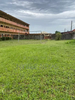 School for Sell