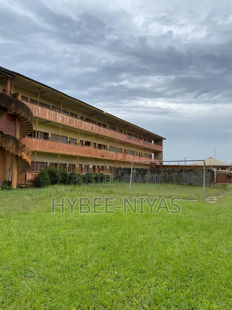 School for Sell
