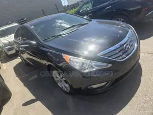 Hyundai Sonata Limited Sedan FWD (2.4L 4cyl 6A) 2012 Black