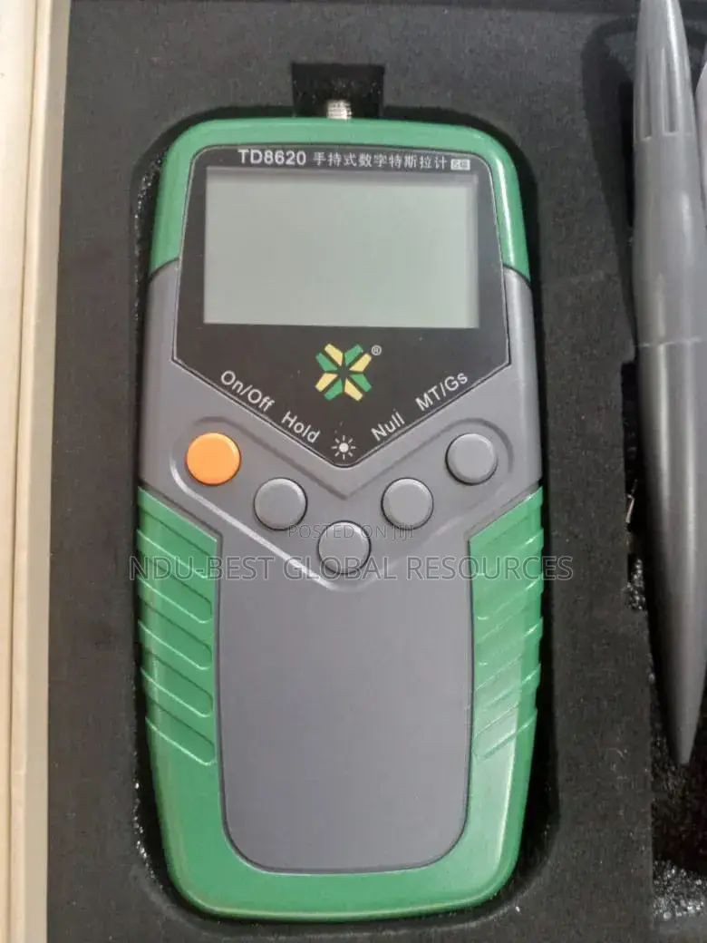 Tunkia TD8620 Digital Gauss/Tesla Meter
