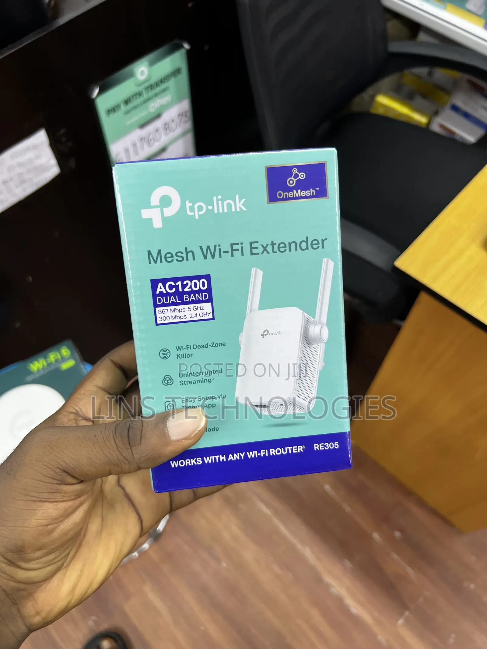 TP Link AC1200 WiFi Extender