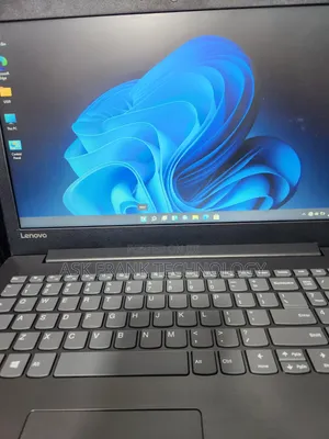 Laptop Lenovo IdeaPad 330 4GB AMD Ryzen 3 SSD 128GB