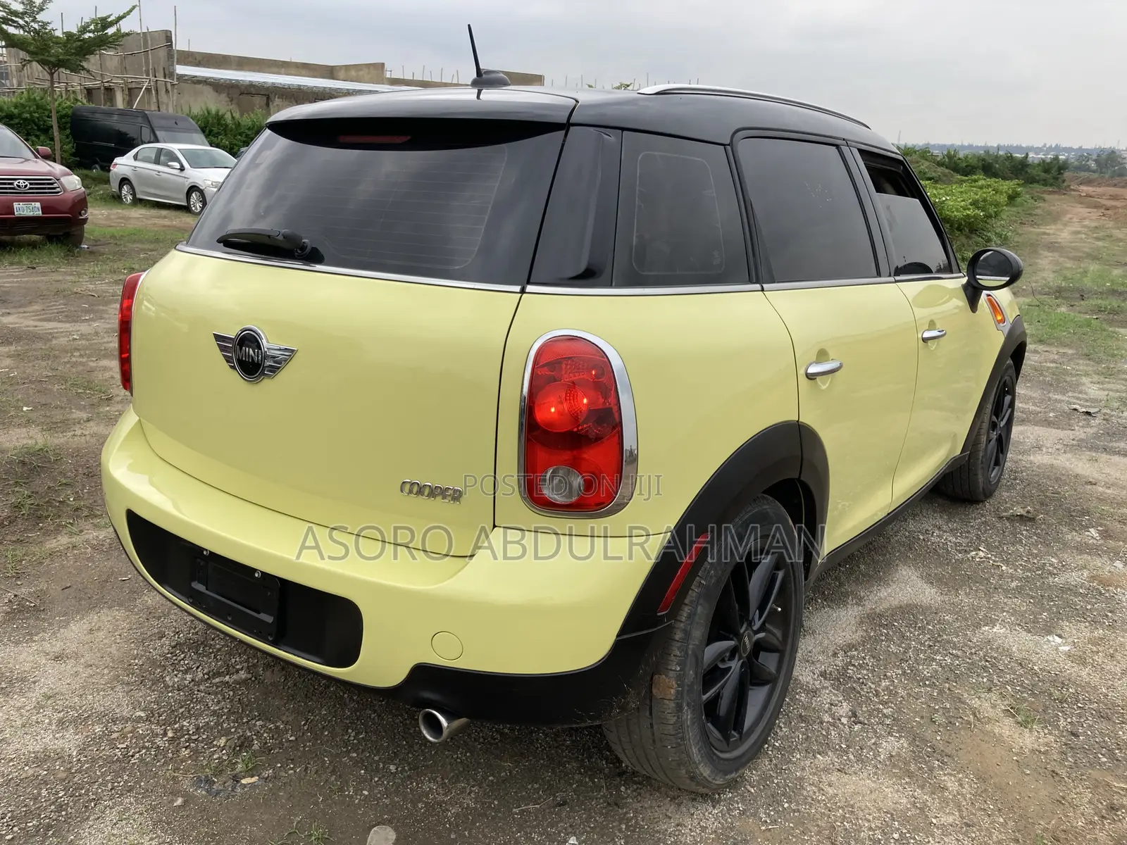Mini Cooper 2013 Yellow